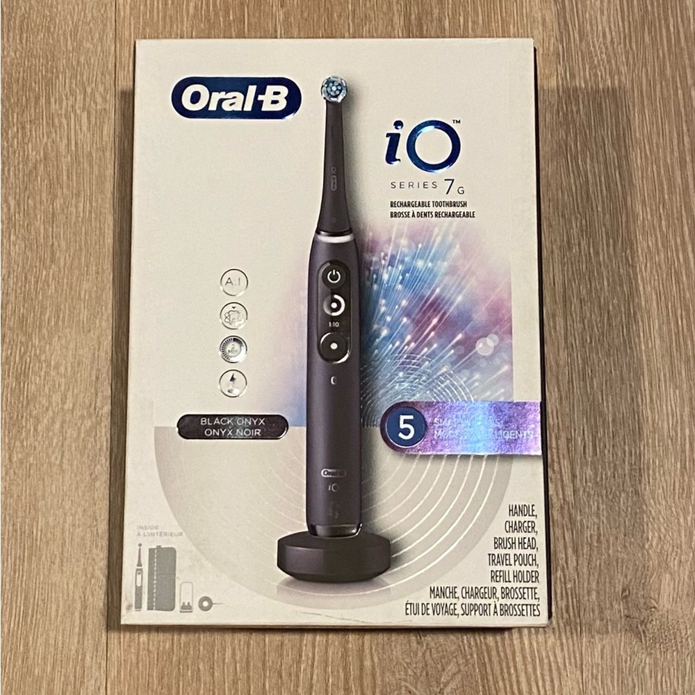 Brand new Oral B io series 7G electric toothbrush